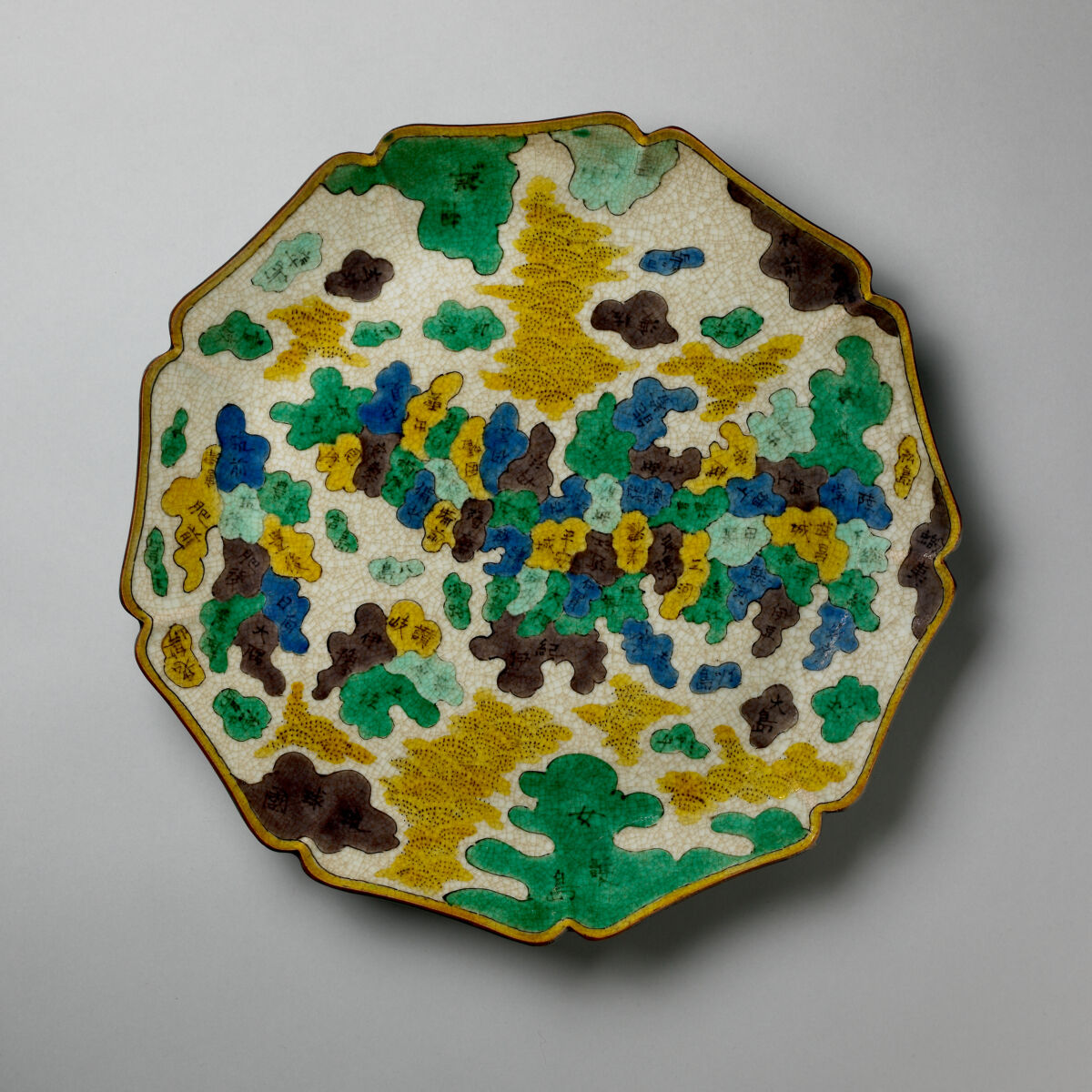 Enameled ceramic map plate, ca. 1800–1850. MacLean Collection, MC29791