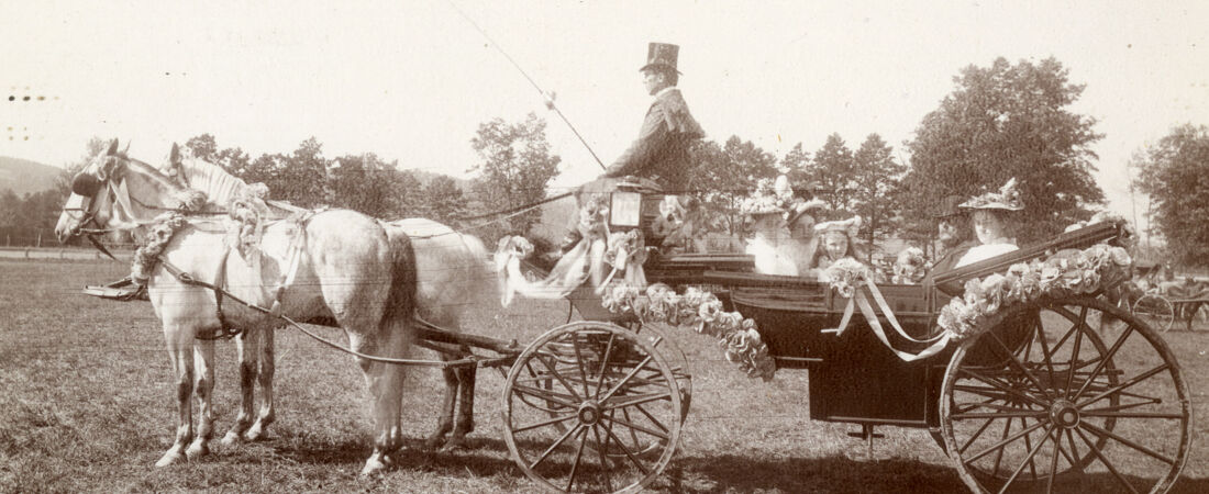 Barouche.Col. Geo. W. Davenport, Greenfield Coaching Parade 1897 photo 1
