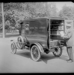 NFL Bookmobile Front & Rear 1920