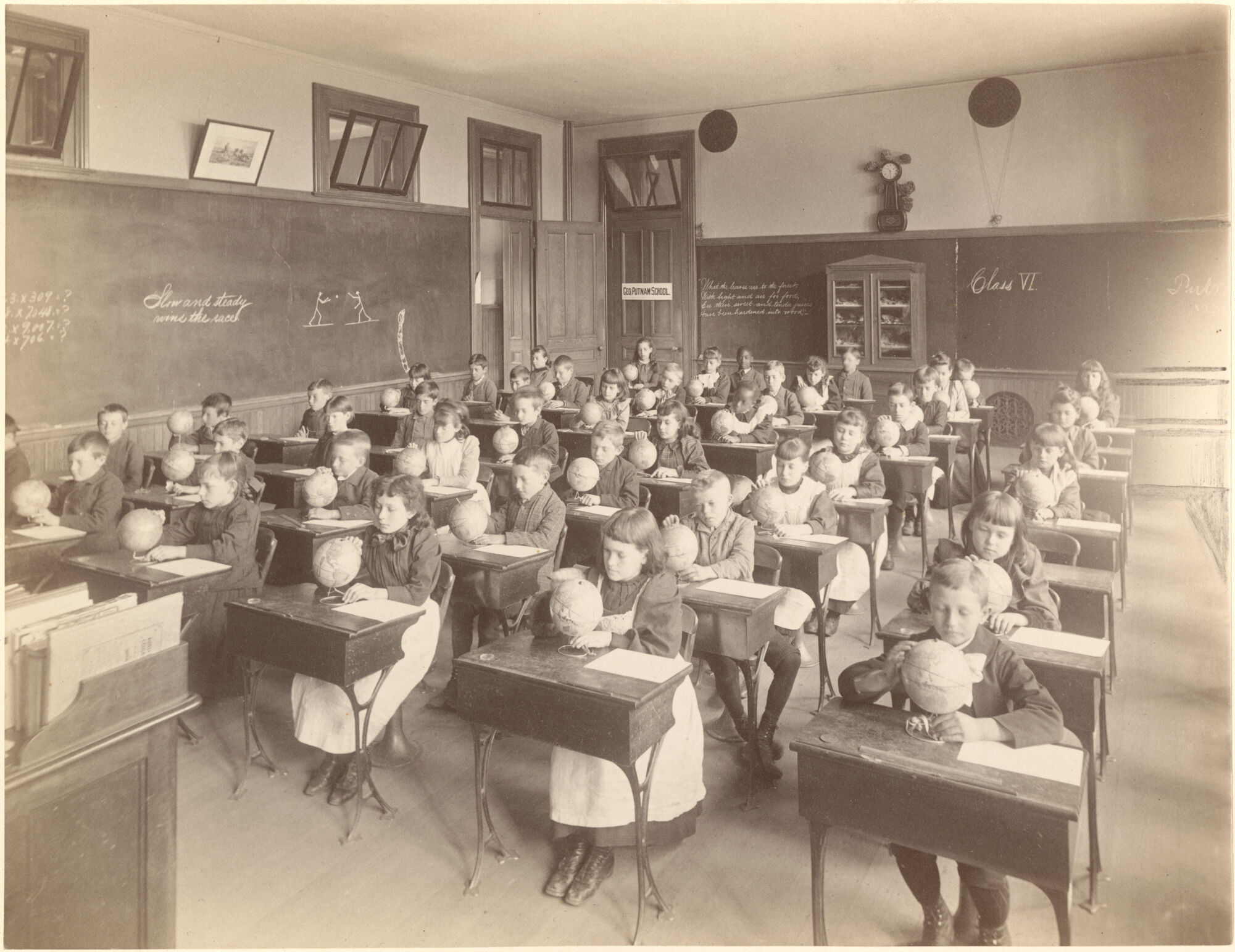Though Boston schools were integrated, the Black population of the city at the time was around 5%, compared with today’s approximately 20%. As a result, there were proportionally few Black students in classrooms. Students in Boston’s Putnam School, ca. 1890-1900.